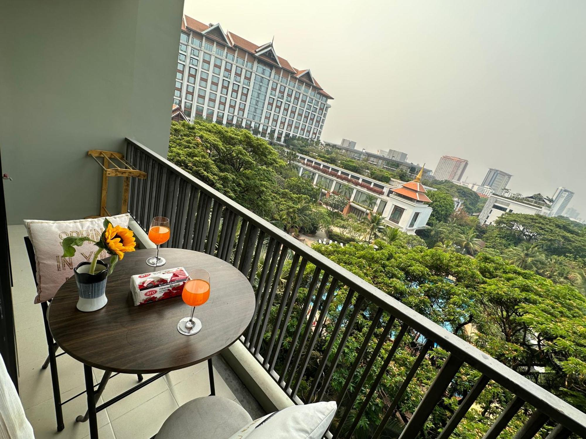 The Astra Condo Changkhlan In チエンマイ エクステリア 写真